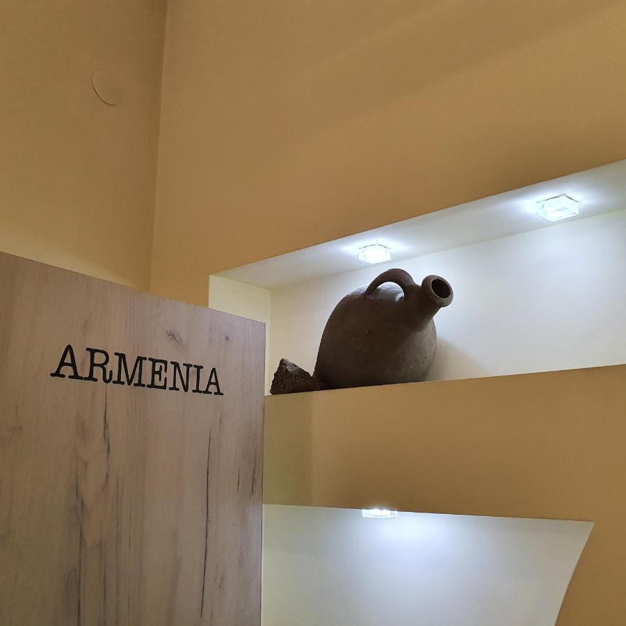 Capsule Hostel Yerevan Ngoại thất bức ảnh